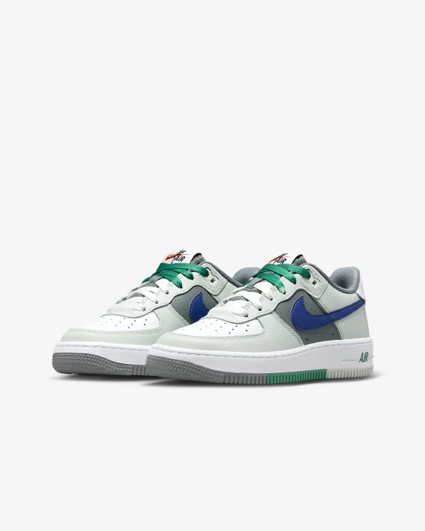 Nike Air Force 1 LV8